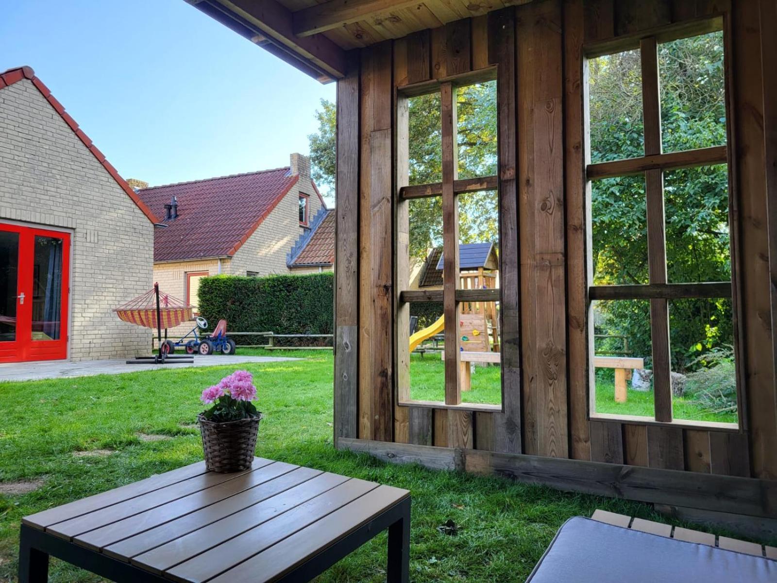 7 Person House With Garden, Firepit, Swimming Lake, Hammock, Child Friendly, In- And Outside Playground, Slide, And Great Coffee Ewijk Dış mekan fotoğraf